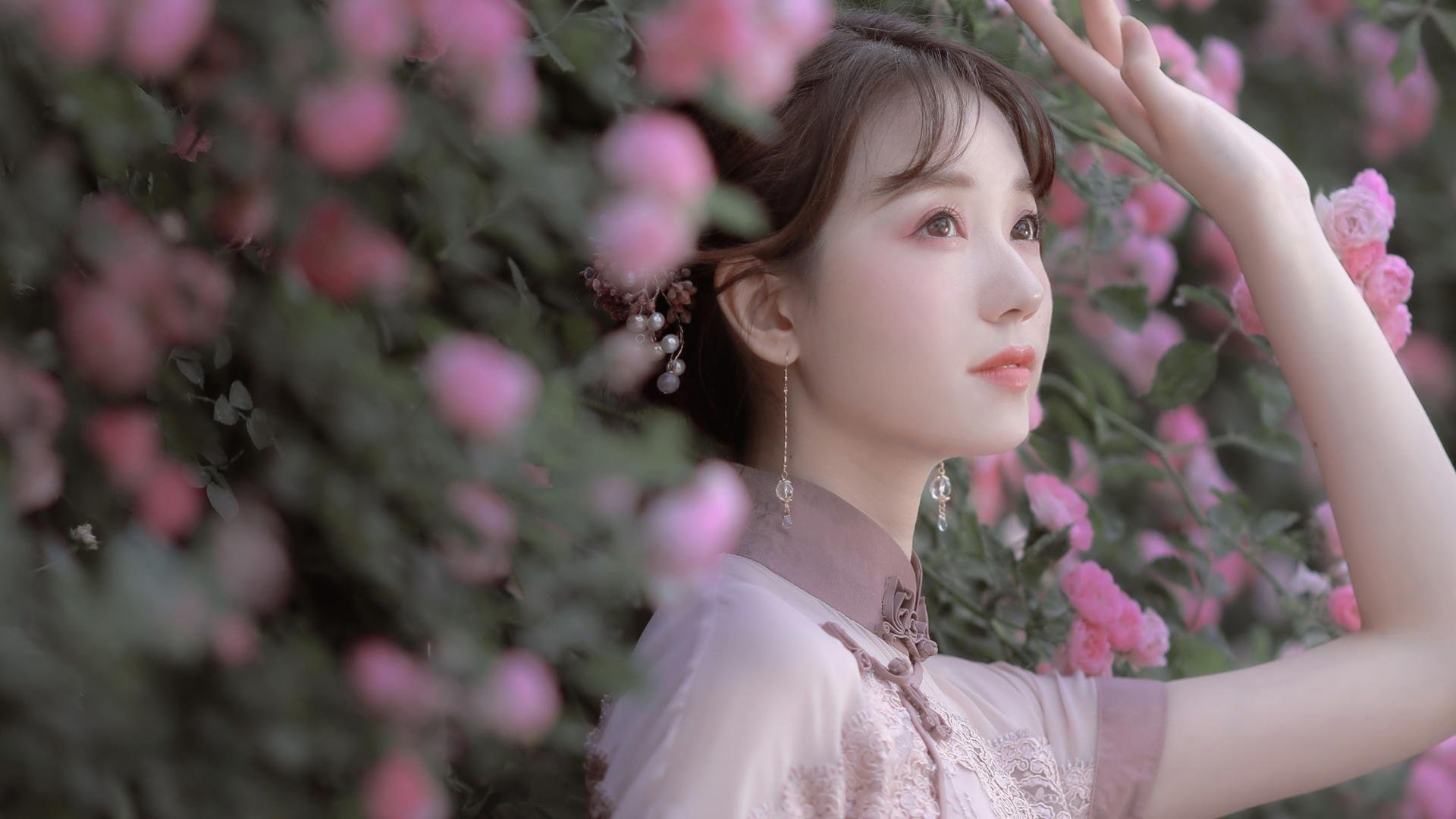 FB体育下载-英超球队边路防守压迫与对手传中成功率之间的对比研究,英超十佳防守